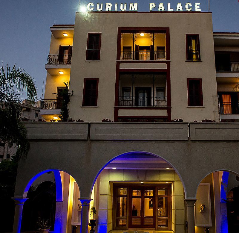 Curium Palace Hotel Лимасол Экстерьер фото